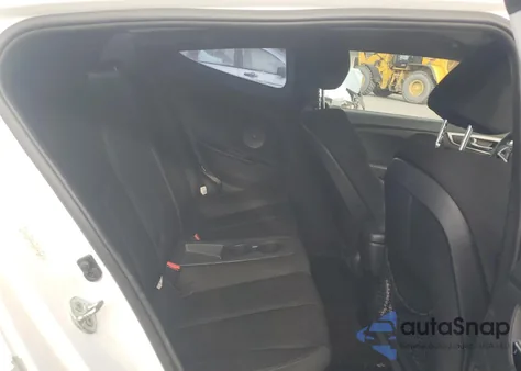 2015 Hyundai Veloster z USA, uszkodzony, nr VIN KMHTC6AD8FU238068